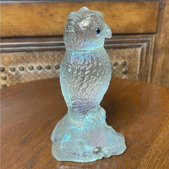 Westmorland ? Iridescent Owl Figurine. - Picture 2 of 5